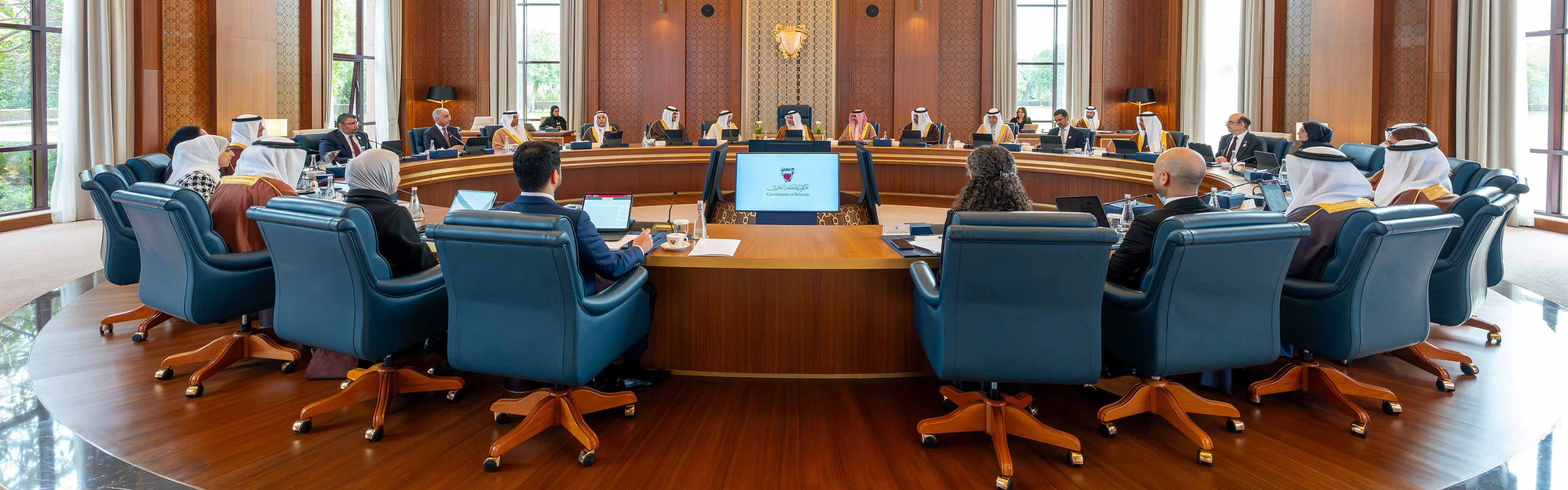 سمو ولي العهد رئيس مجلس الوزراء يترأس الاجتماع الاعتيادي الأسبوعي لمجلس الوزراء